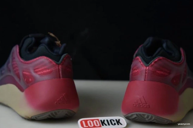 Fade 700 GW1814 Yeezy Adidas Carbon V3 1029